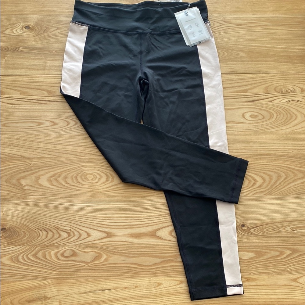 NWT DKNY Sport Leggings
